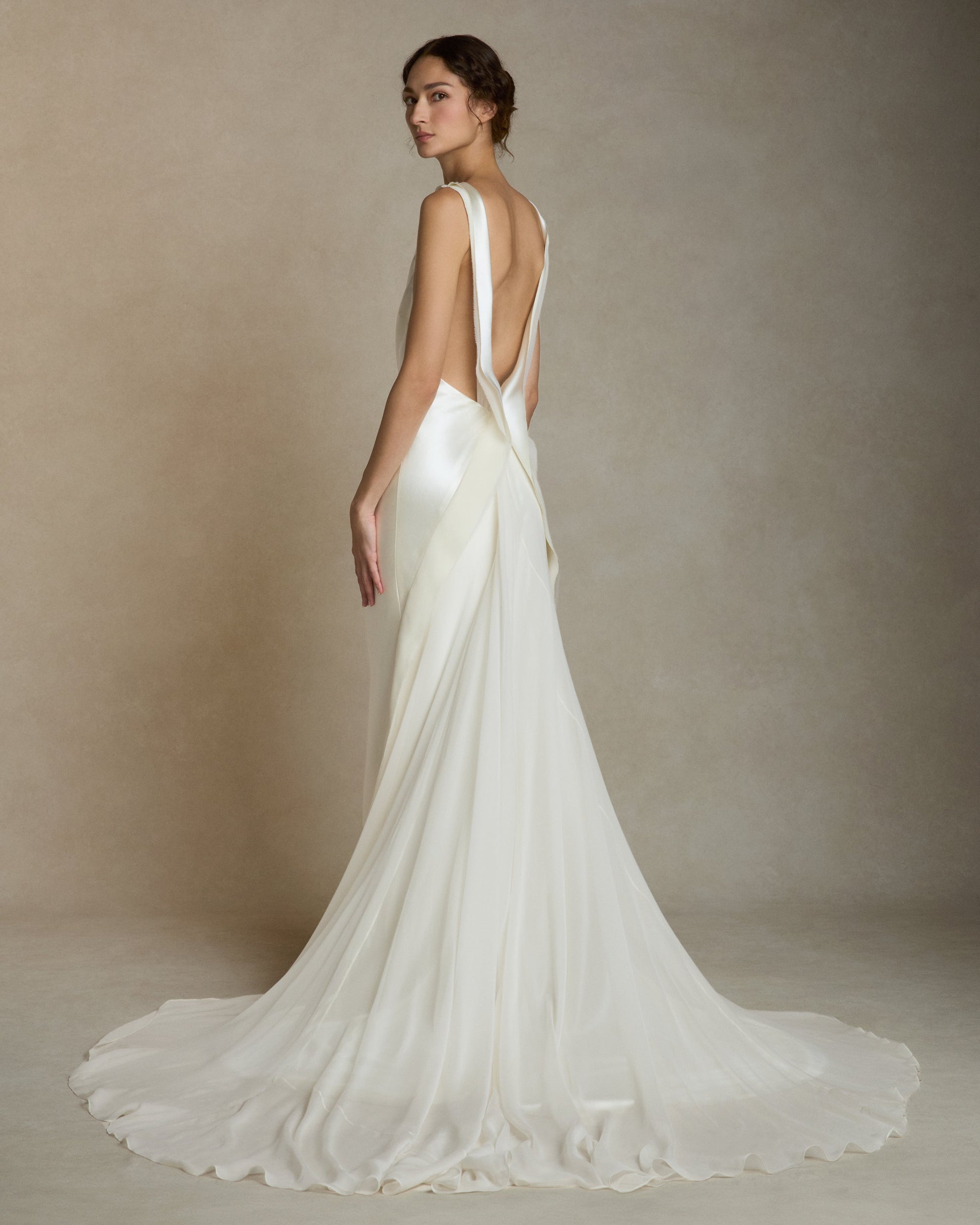 Danielle Frankel Arlo Wedding Gown Belle Bridal Atelier Chicago Belle Atelier Danielle Frankel Arlo Wedding Gown Belle Bridal Atelier Chicago Belle Atelier