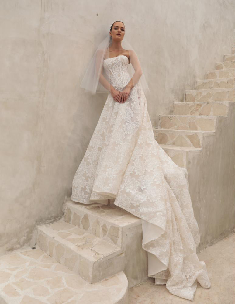 Delilah Veil
