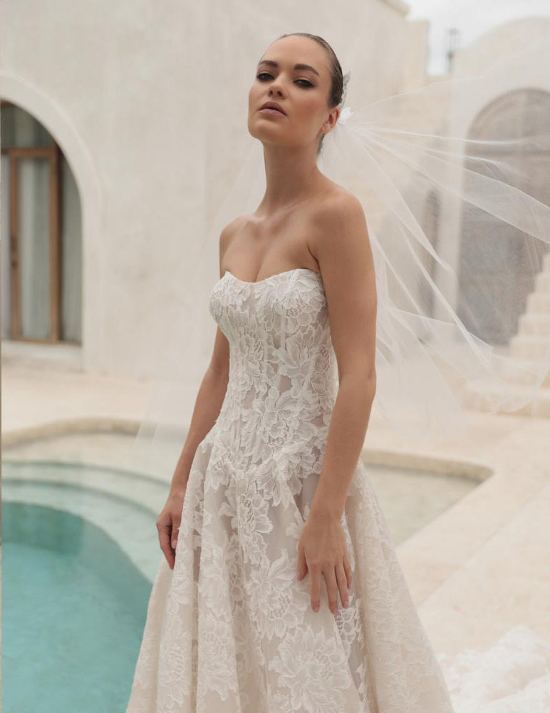 Delilah Veil